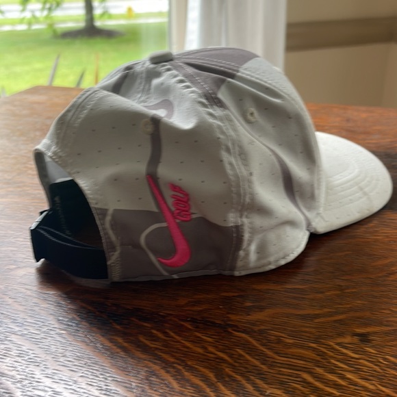 Nike Golf SnapBack Design Pink Logo - Picture 2 of 4